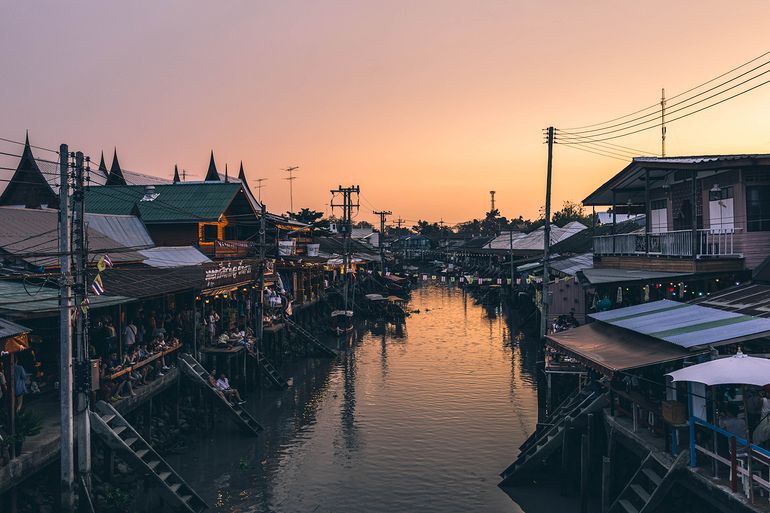 Floating market, Amphawa Thailand